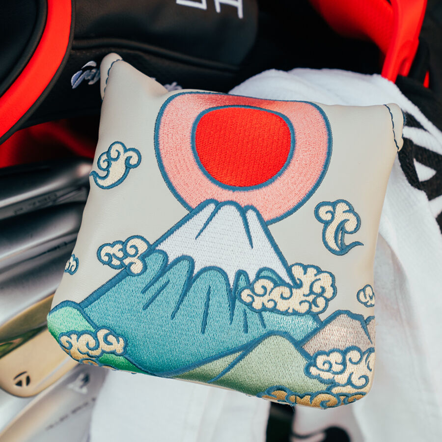 テーラーメイド富士山パターカバー Mt. Fuji