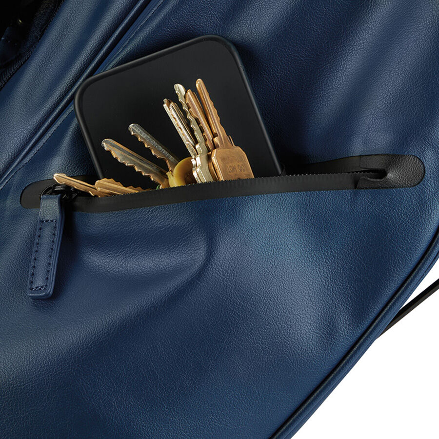 FlexTech Carry Premium Stand Bag | TaylorMade