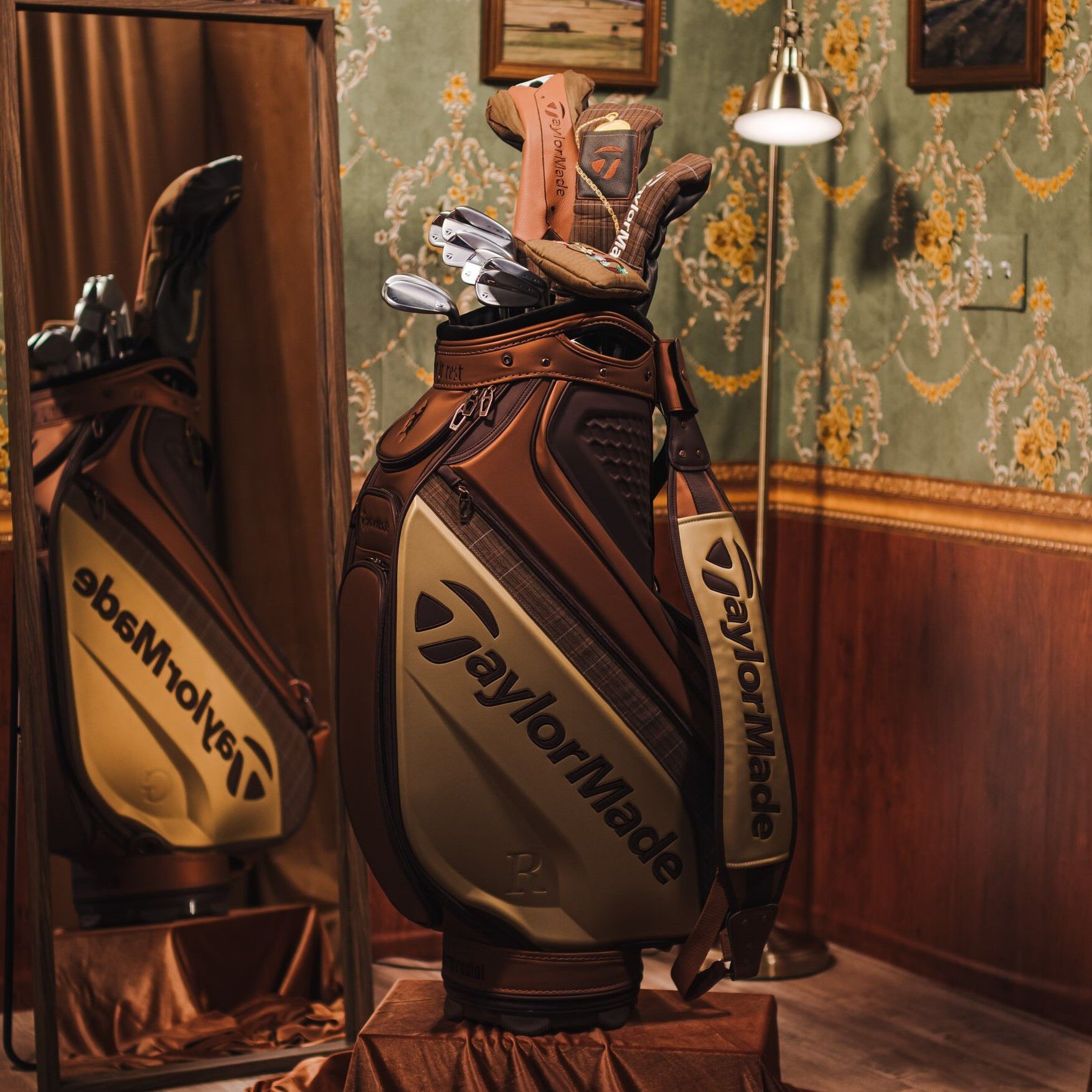TaylorMade British Open Tour Staff Bag 2022 - Carl's Golfland