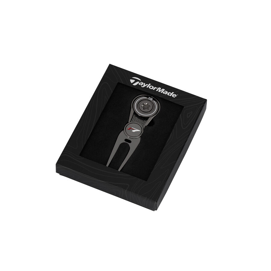 Shop Golf Course Accessories | TaylorMade Golf